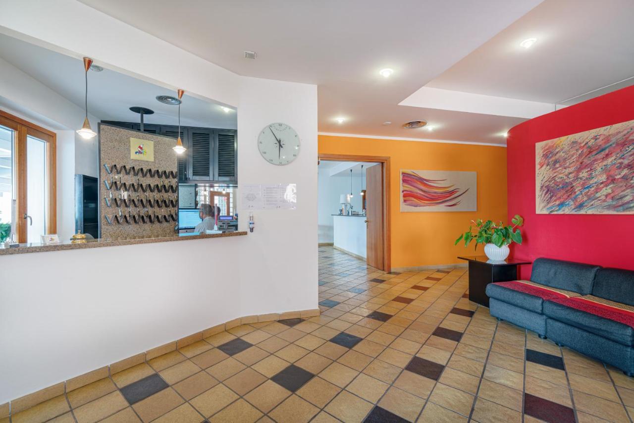 Hotel Marinaro Santa Teresa Gallura Bagian luar foto