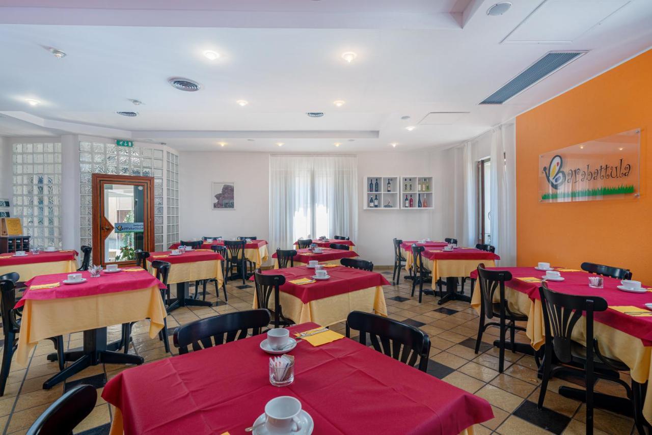 Hotel Marinaro Santa Teresa Gallura Bagian luar foto